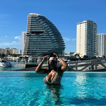 Full leaked Itsyourgirljg private onlyfans photo