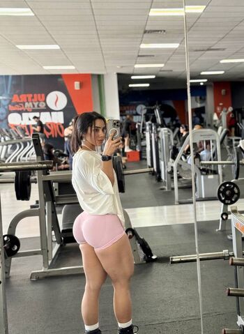 Full leaked Itzelsanchez private onlyfans photo