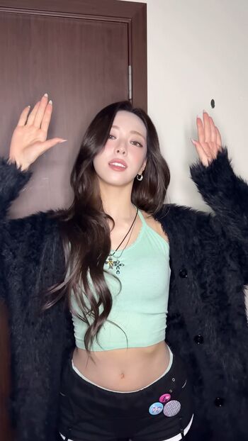 Full leaked Itzy all in us page private onlyfans photo
