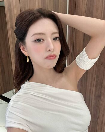 Full leaked Itzy all in us private onlyfans photo