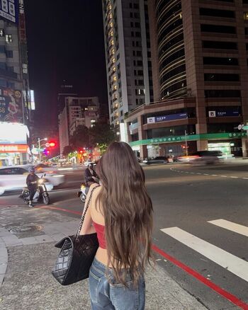 Full leaked Itzy all in us private onlyfans photo