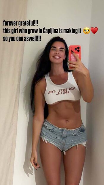 Full leaked Ivana knoll page private onlyfans photo