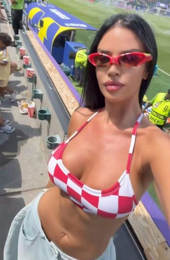 Full leaked Ivana knoll page private onlyfans photo