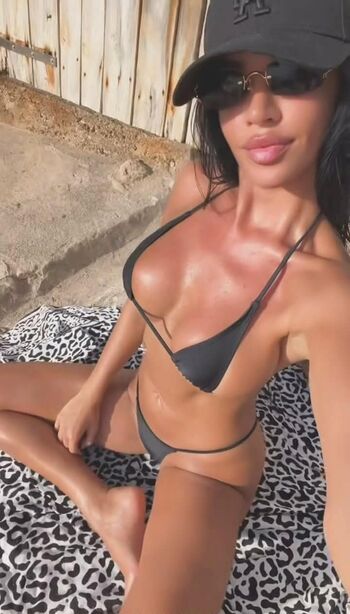 Full leaked Ivana knoll page private onlyfans photo