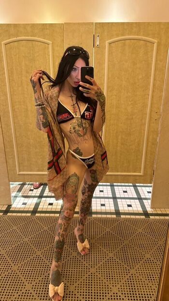 Full leaked Ivory private onlyfans photo