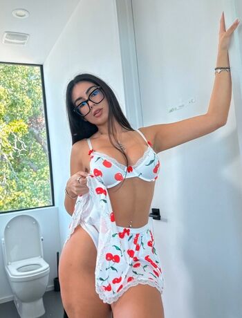 Full leaked Ivyassets private onlyfans photo