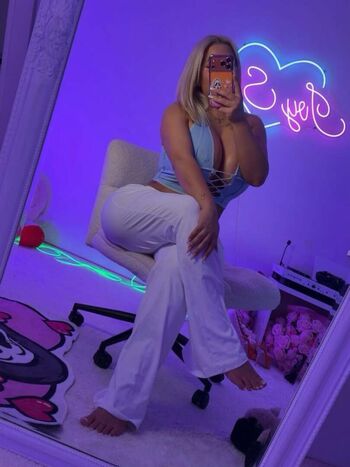 Full leaked Ivysky private onlyfans photo
