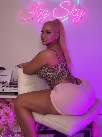 Full leaked Ivysky private onlyfans photo