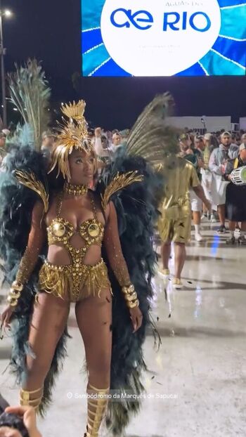 Full leaked Iza cantora page private onlyfans photo