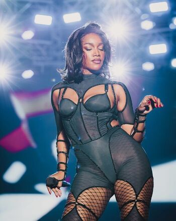 Full leaked Iza cantora private onlyfans photo
