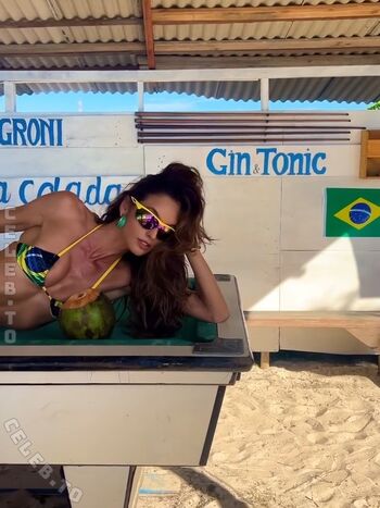 Izabel Goulart