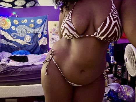 Full leaked Izzbizz private onlyfans photo