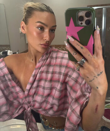 Full leaked Izzi dame page private onlyfans photo