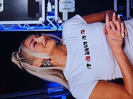 Izzi Dame