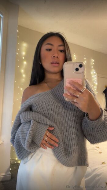 Full leaked Izziwu private onlyfans photo