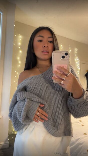 Full leaked Izziwu private onlyfans photo