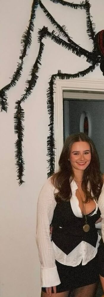 Full leaked Izzy davies private onlyfans photo