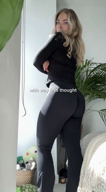 Full leaked Izzy swin private onlyfans photo