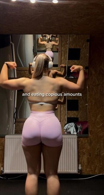 Full leaked Izzy swin private onlyfans photo