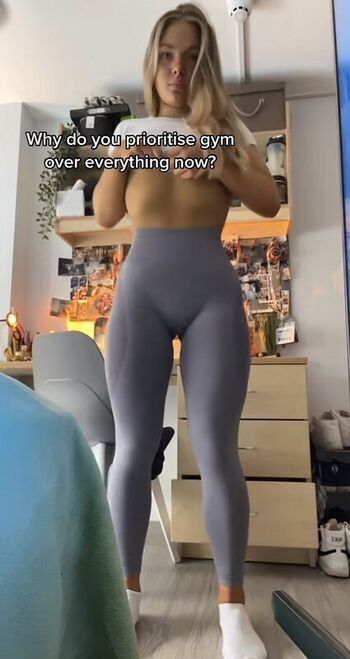 Full leaked Izzy swin private onlyfans photo