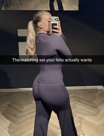 Full leaked Izzy swin private onlyfans photo