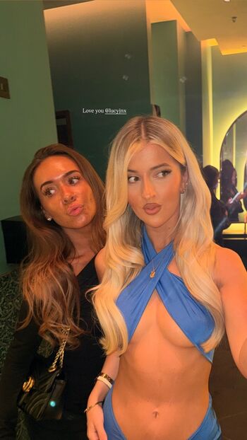 Full leaked Izzytaffs private onlyfans photo