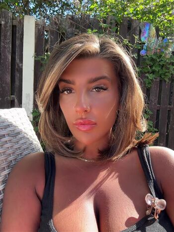 Jade barraclough