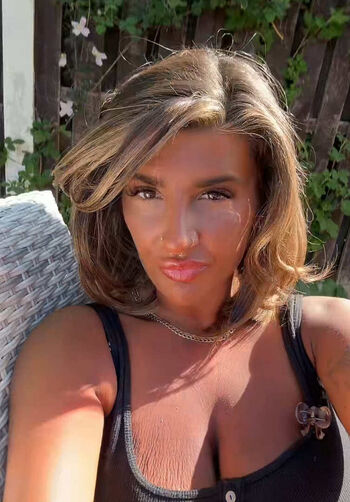 Jade barraclough