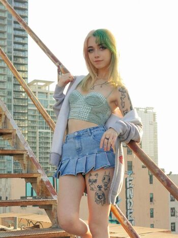 Full leaked Jade iluvmeww private onlyfans photo