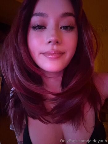 JadeyAnh