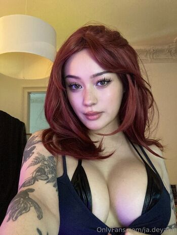 JadeyAnh
