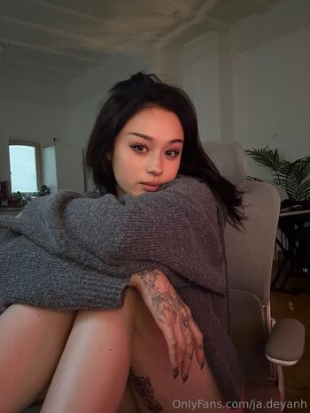 JadeyAnh