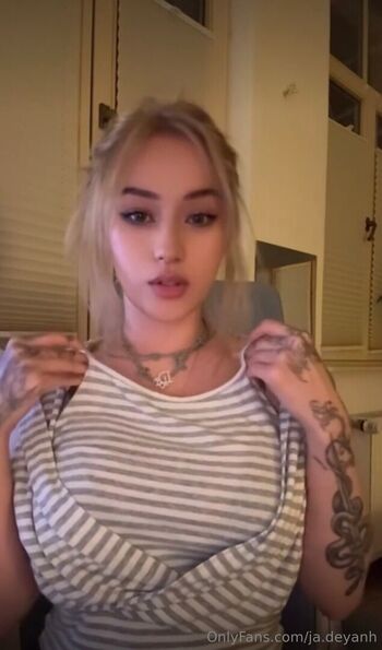 JadeyAnh