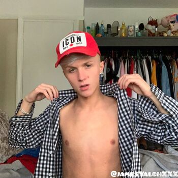 Full leaked Jamesyalch private onlyfans photo