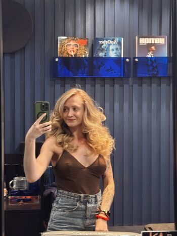 Janet Devlin
