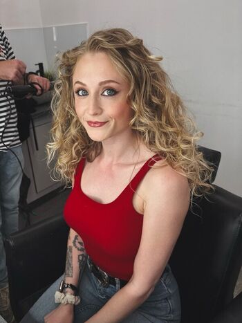Full leaked Janet devlin private onlyfans photo