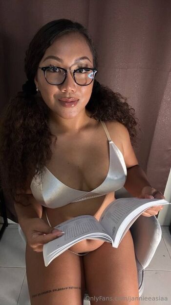 jannieeasiaa