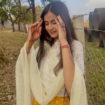 Full leaked Janshi dayal private onlyfans photo