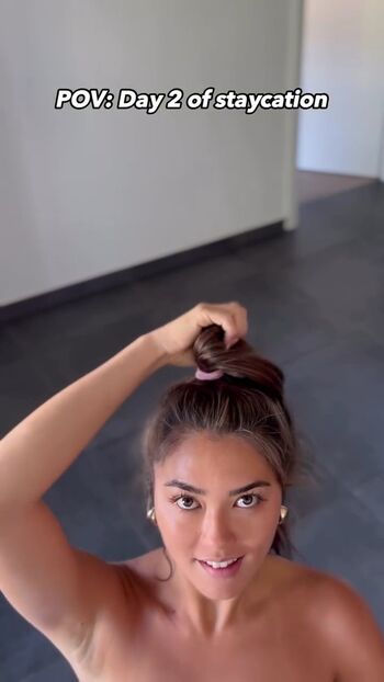 Full leaked Japanese girls private onlyfans photo