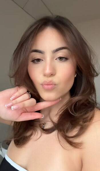 Jasmine Aveiro