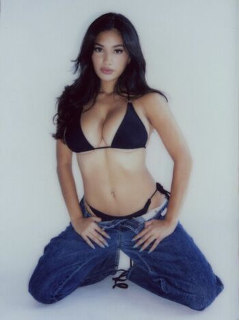 Full leaked Jasmine lillyyyy private onlyfans photo