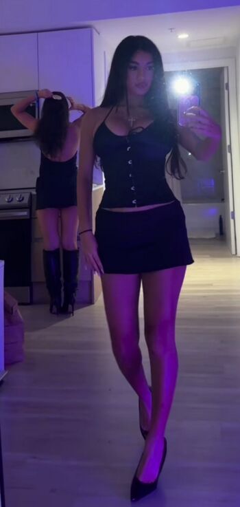 Full leaked Jasmine lillyyyy private onlyfans photo