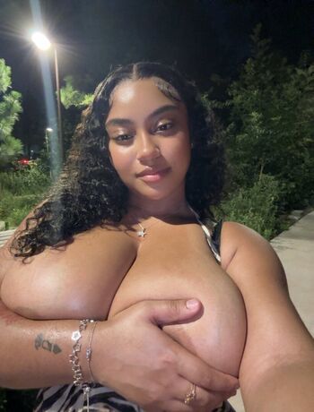 jasmynaaliyahx