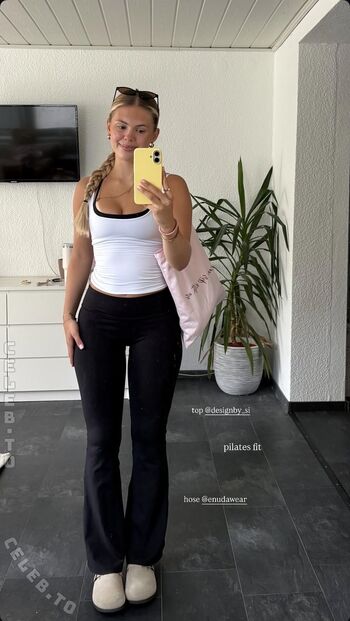 Full leaked Jellefeline private onlyfans photo