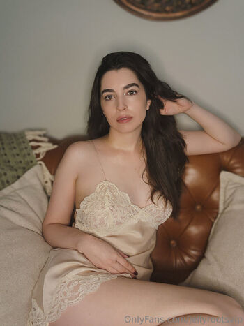 Full leaked Jellyroots private onlyfans photo