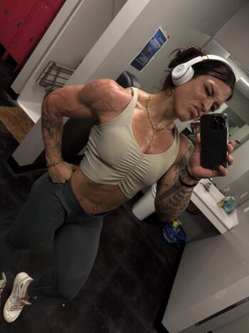 Jen_erhardt_ifbbpro