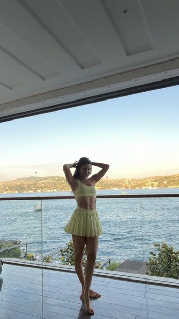 Full leaked Jen selter page private onlyfans photo