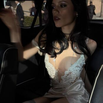 Jenna ortega  page leaked photo video viral