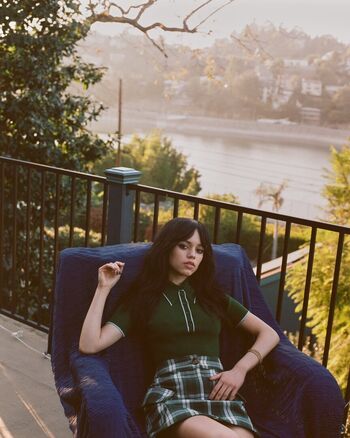 Jenna ortega  page leaked photo video viral