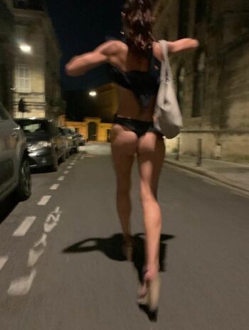 Jennifer Lauret